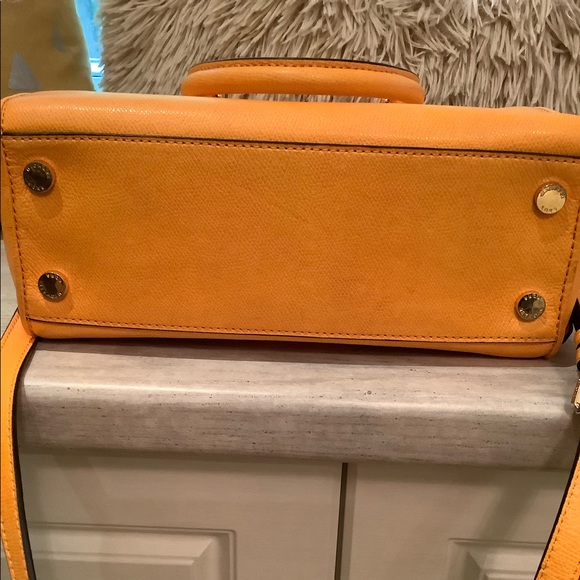 Brilliant MK Yellow Crossbody or Purse - Picture 6 of 9